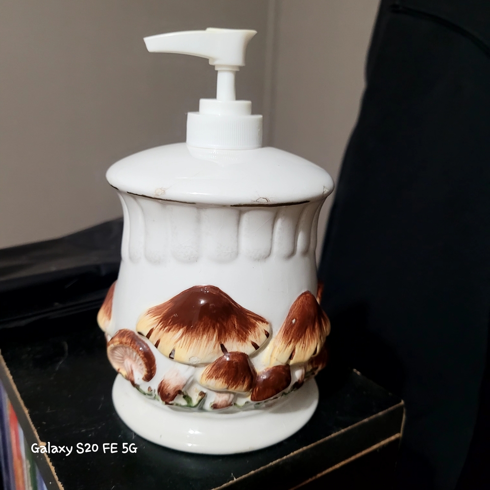 Mushroom Decorated Soap Dispenser